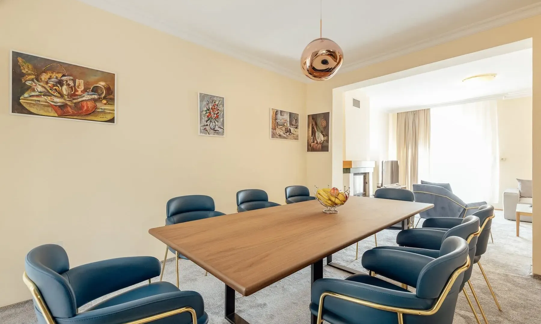 Izdavanje, kuća, 247m², Centar, Kotor