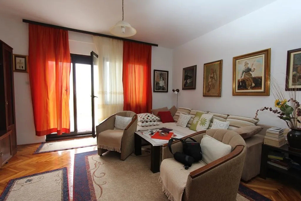 Sale, house, 160m², Prčanj, Kotor