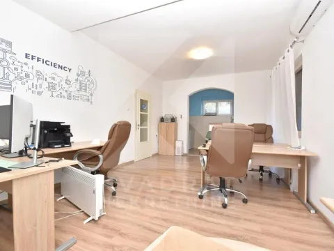 Rent, office space, 90m², Gorica C, Podgorica - image 2