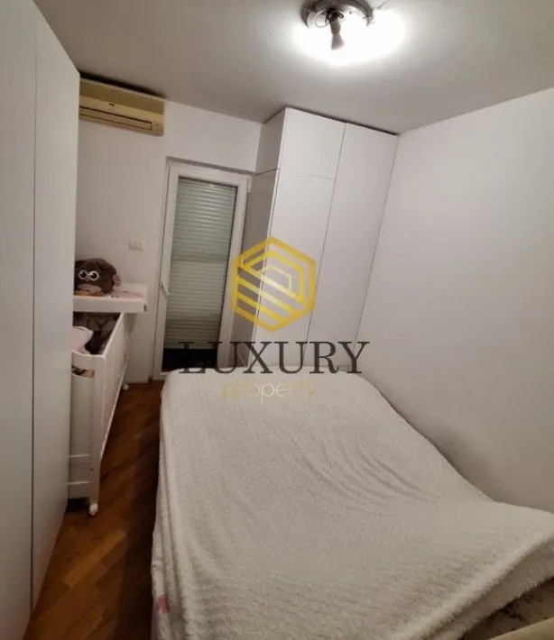 Prodaja, jednosoban stan, 40m², 1 maj, Podgorica