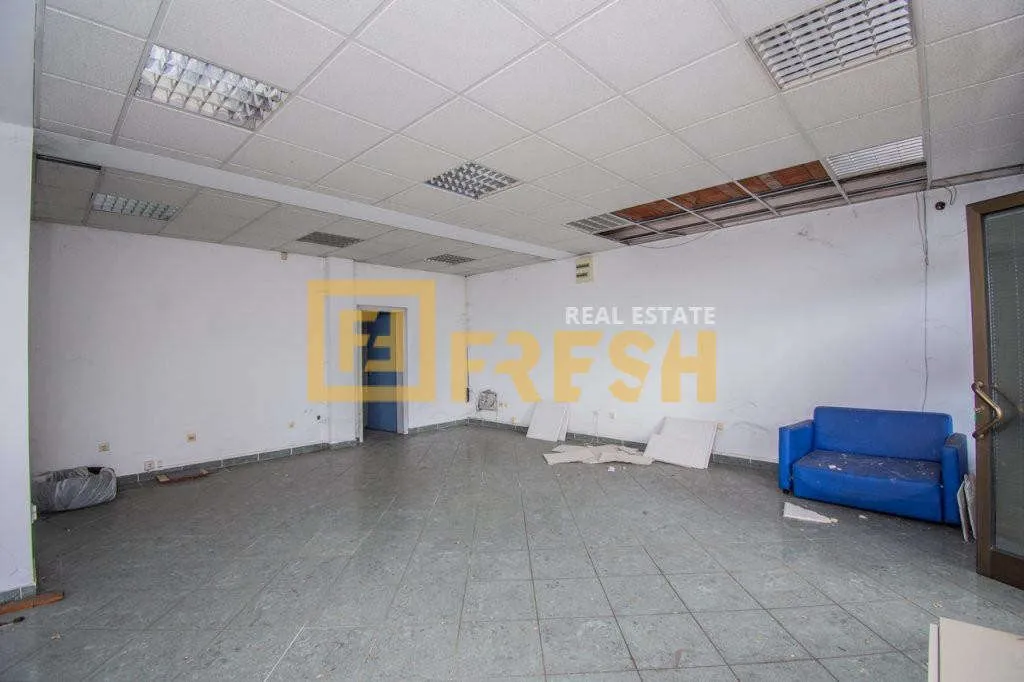Rent, office space, 77m², Ljubović, Podgorica