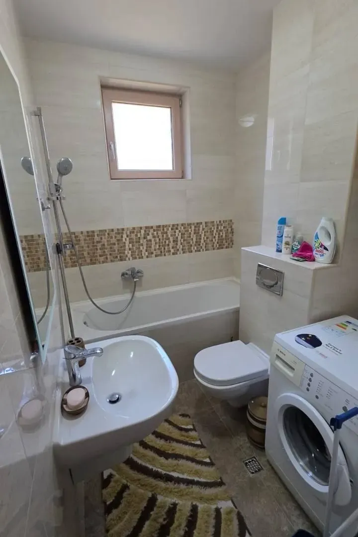 Rent, two bedroom apartment, 70m², Bečići, Budva