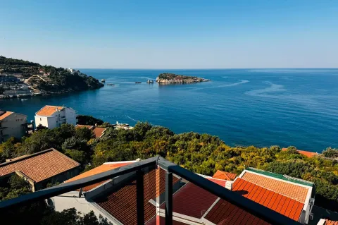 Pogled na more sa balkona. - image 7