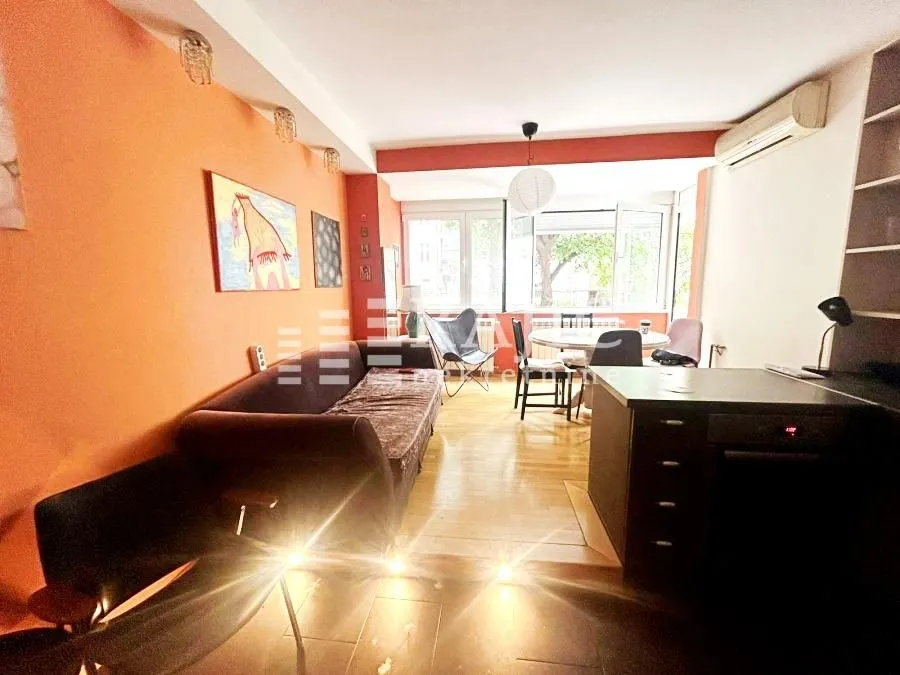 Prodaja, dvosoban stan, 58m², Stari Grad, Beograd