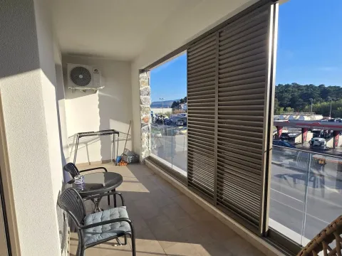 Rent, one bedroom apartment, 45m², Dumidran, Tivat - image 12