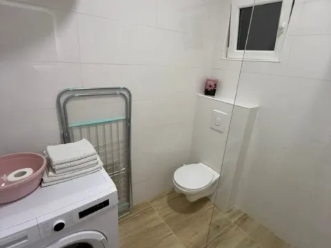 Izdavanje, stan, 55m², Gradiošnica, Tivat - image 9