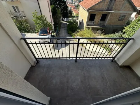 Prodaja, jednosoban stan, 43m², Đenovići, Herceg Novi - image 2