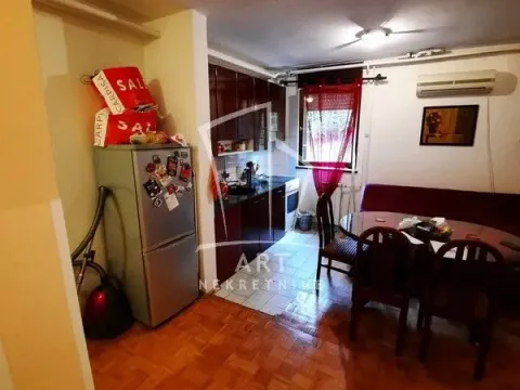 Prodaja, dvosoban stan, 45m², Kluz, Zvezdara Sve Podlokacije - image 9