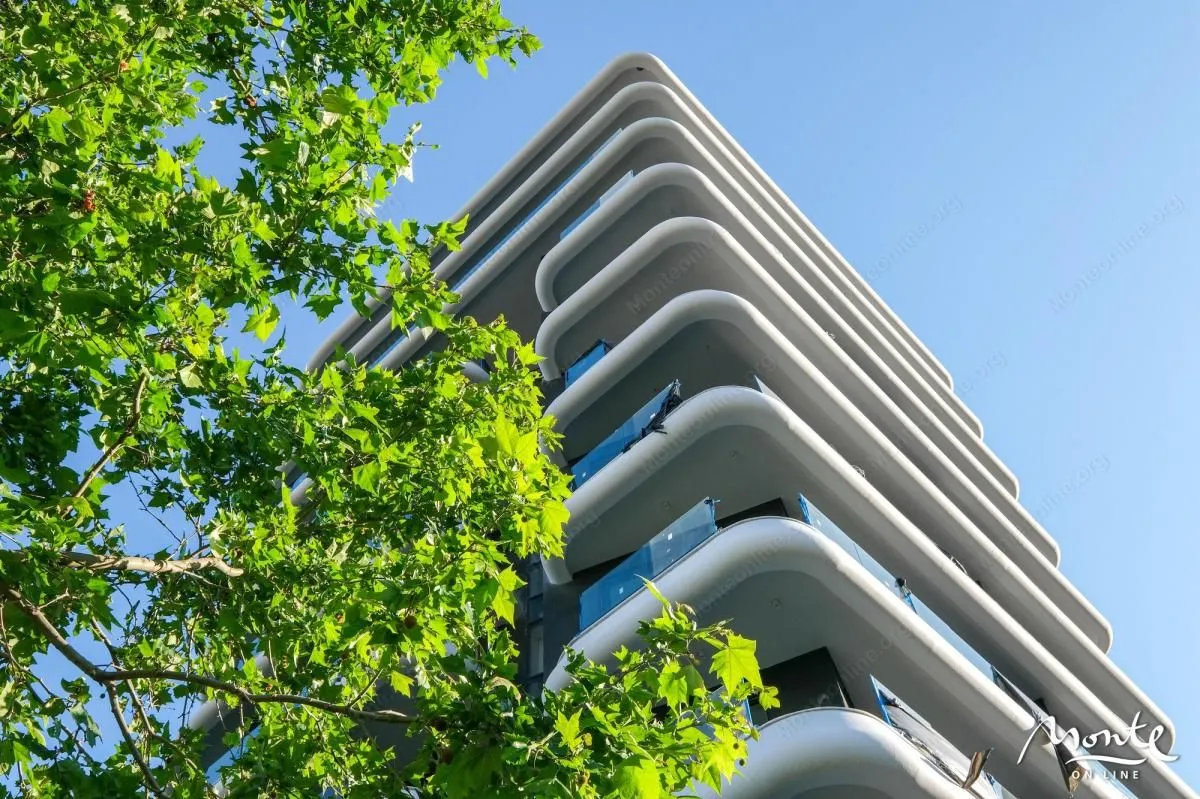 Sale, two bedroom apartment, 80m², Bečići, Budva