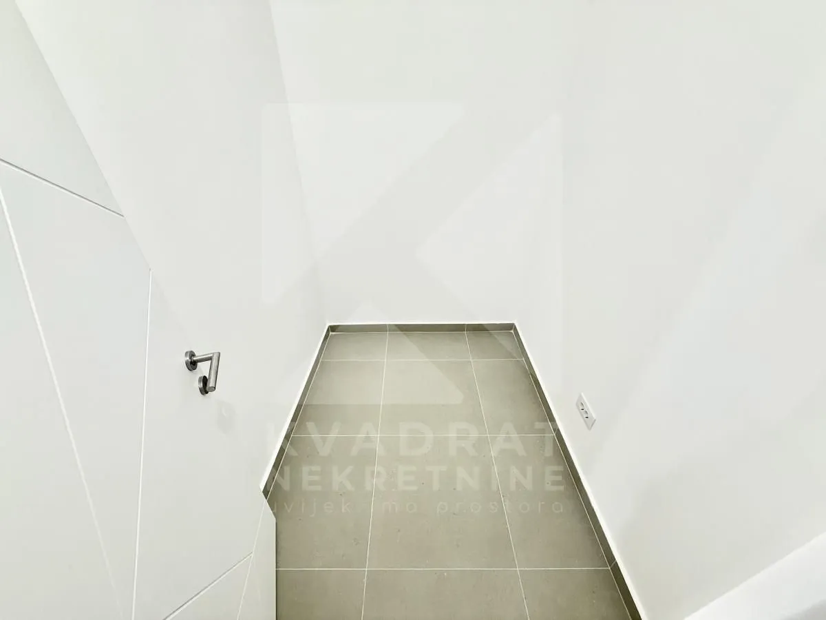 Rent, office space, 70m², Zabjelo, Podgorica