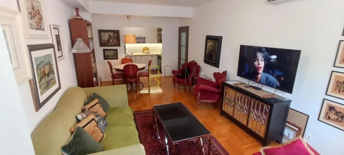 Prodaja, dvosoban stan, 74m², City Kvart, Podgorica