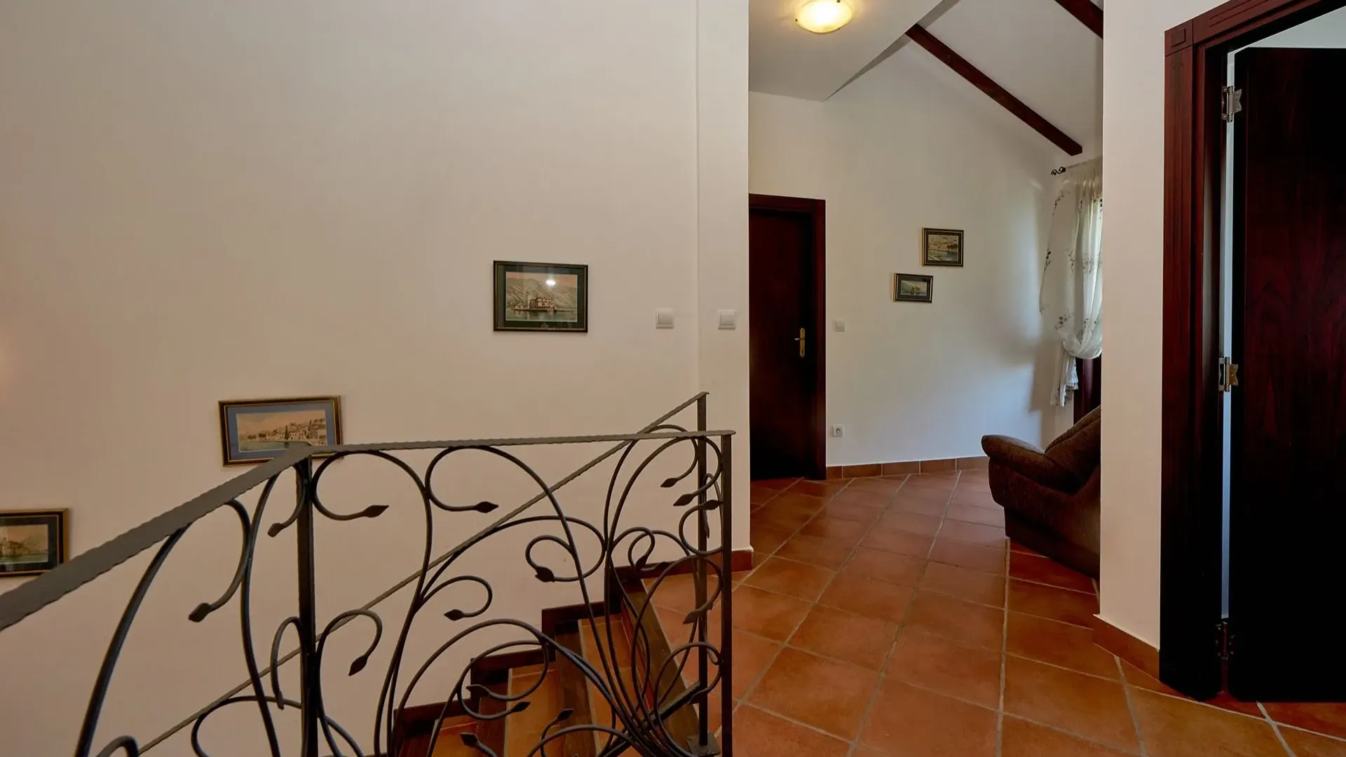 Sale, house, 235m², Kostanjica, Kotor