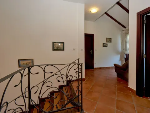 Sale, house, 235m², Kostanjica, Kotor - image 10