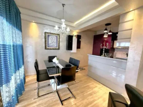 Prodaja, trosoban stan, 100m², Stari Aerodrom, Podgorica - image 6