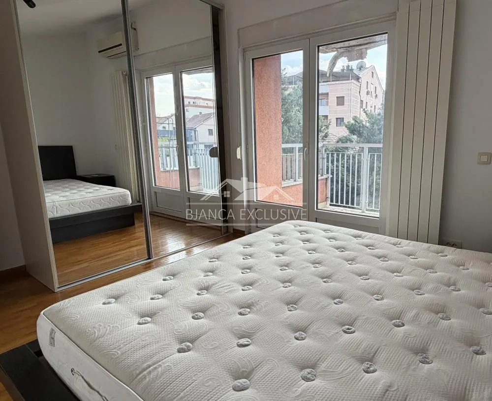 Prodaja, trosoban stan, 93m², Autokomanda, Voždovac Sve Podlokacije