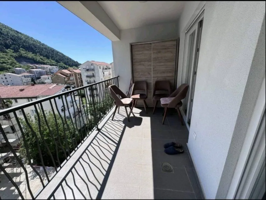 Sale, three bedroom apartment, 66m², Lazi, Budva