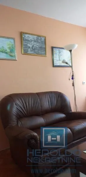 Sale, two bedroom apartment, 68m², Kajsijar, Jagodina
