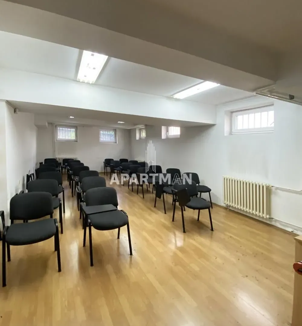 Sale, office space, 535m², Čukarica, Beograd