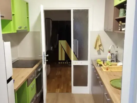 Izdavanje, dvosoban stan, 70m², Novi Sad, Srbija - image 3