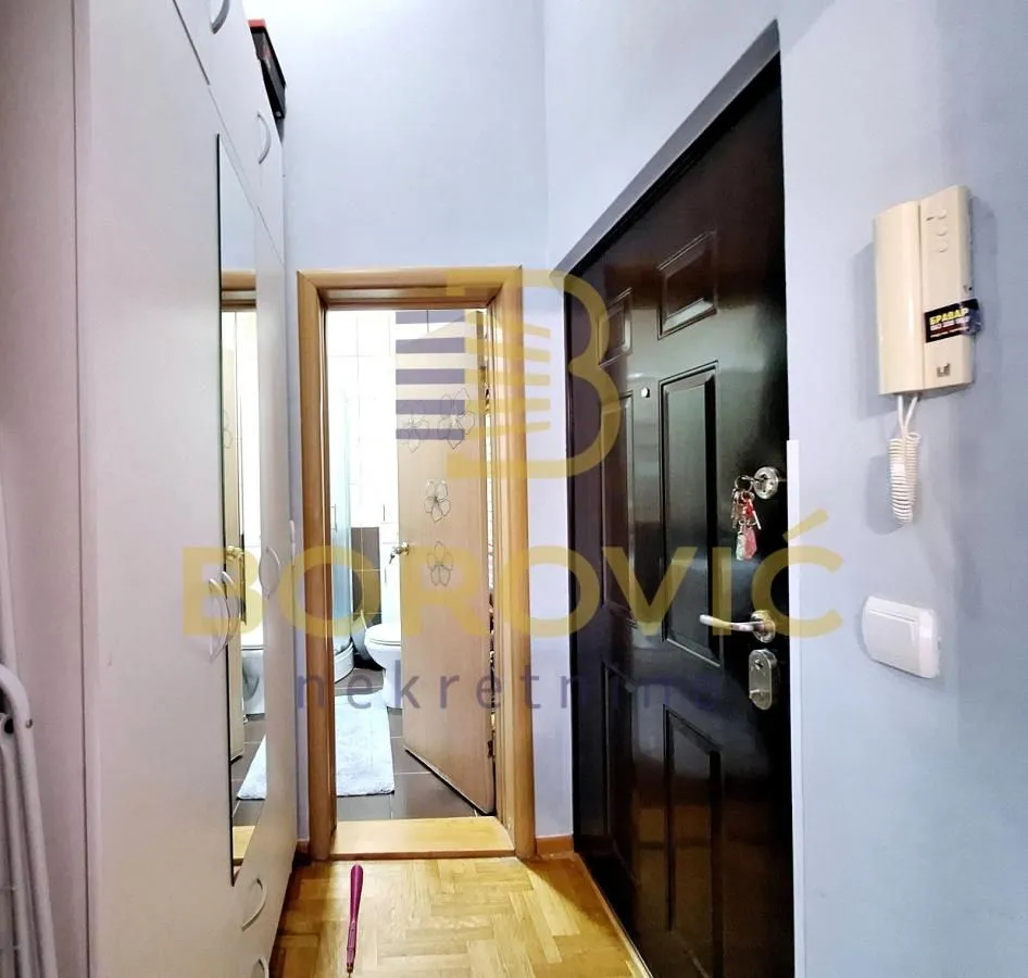 Sale, one bedroom apartment, 35m², Uciteljsko Naselje, Zvezdara Sve Podlokacije