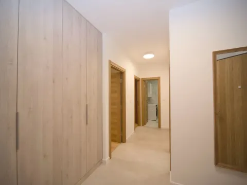 Rent, two bedroom apartment, 80m², City Kvart, Podgorica - image 9