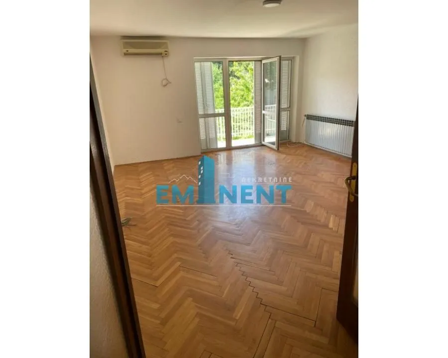 Izdavanje, kuća, 600m², Voždovačka Crkva, Voždovac Sve Podlokacije