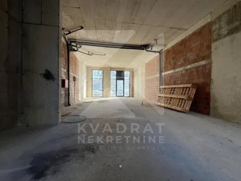 Izdavanje, poslovni prostor, 106m², Ljubović, Podgorica - image 2