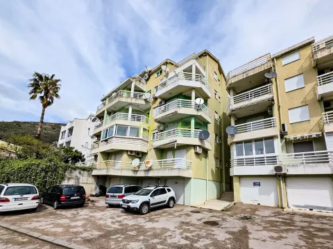 Sale, two bedroom apartment, 59m², Petrovac, Budva - image 11