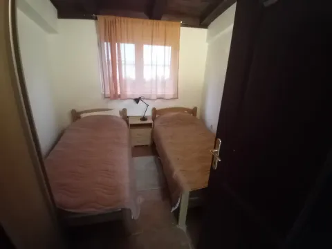 Izdavanje, dvosoban stan, 56m², Centar, Herceg Novi - image 8