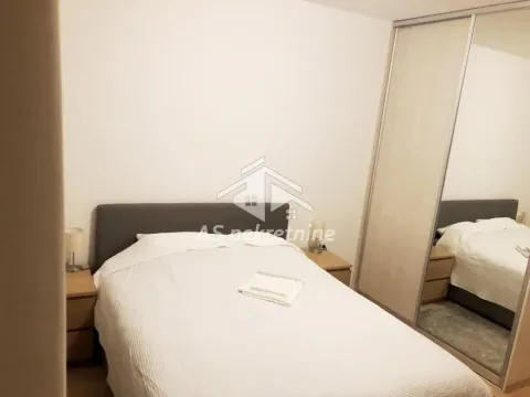 Izdavanje, trosoban stan, 68m², Vračar Sve Podlokacije, Beograd - image 14