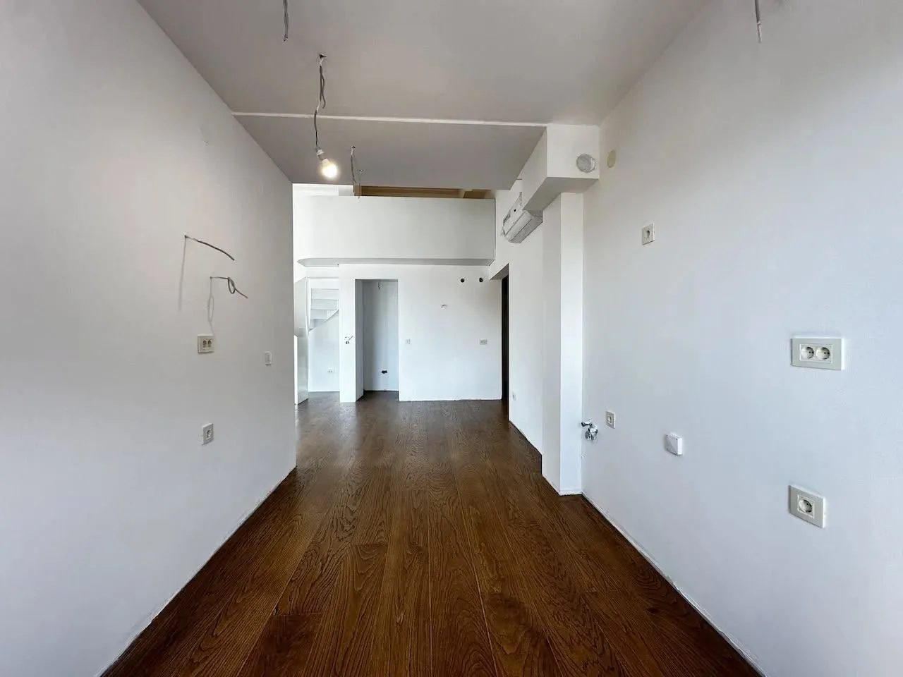Prodaja, trosoban stan, 130m², Podkošljun, Budva
