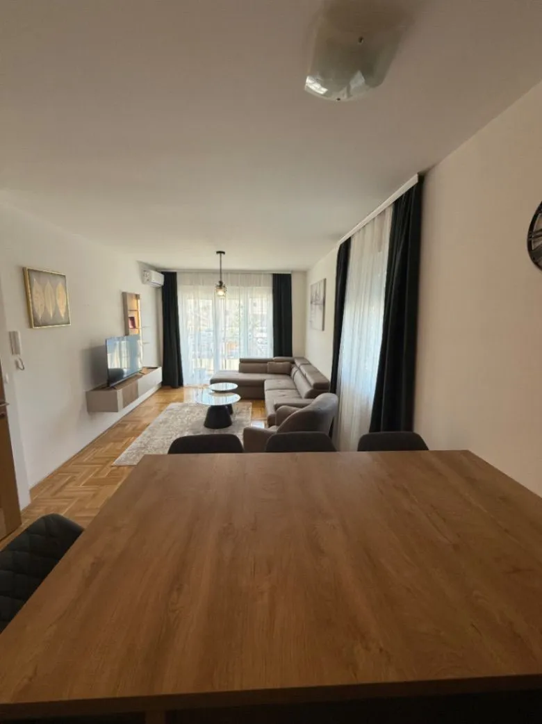 Rent, one bedroom apartment, 48m², Stari Aerodrom, Podgorica