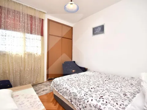 Izdavanje, dvosoban stan, 80m², Gintaš, Podgorica - image 7