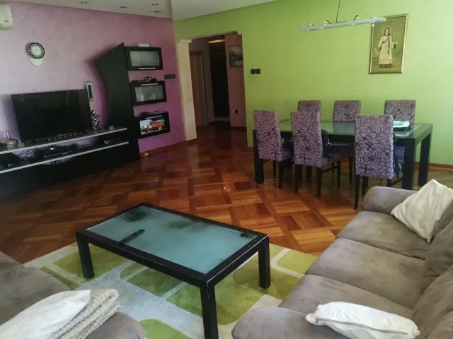 Prodaja, četvorosoban stan, 103m², Nova Detelinara, Novi Sad Sve Podlokacije