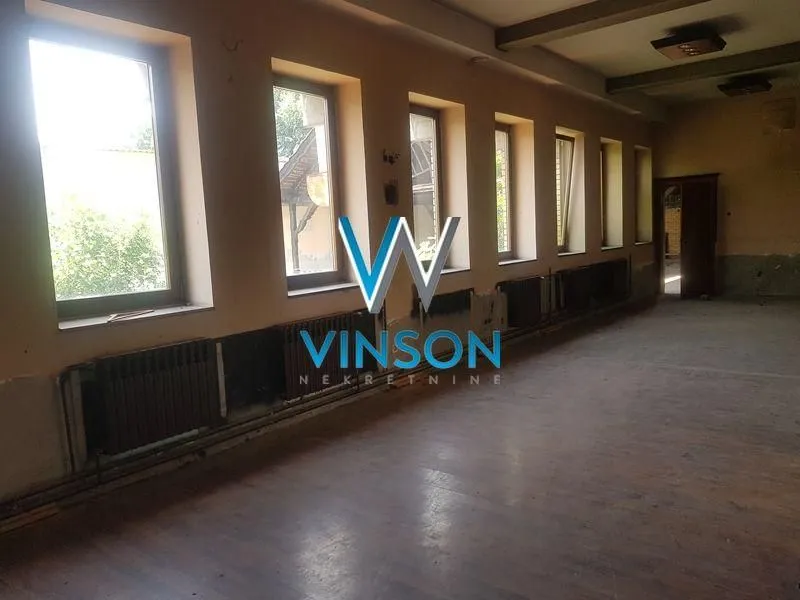 Prodaja, kuća, 688m², Centar, Sombor