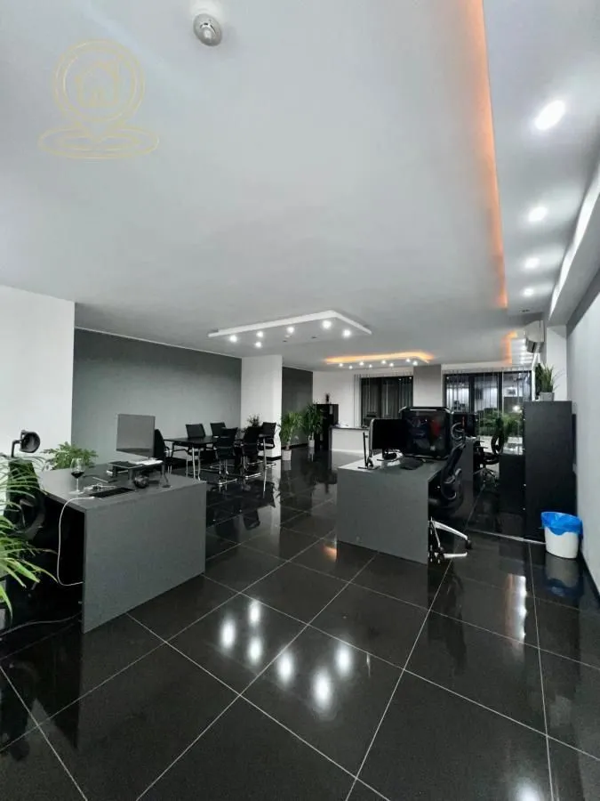 Sale, office space, 284m², Šumice, Beograd