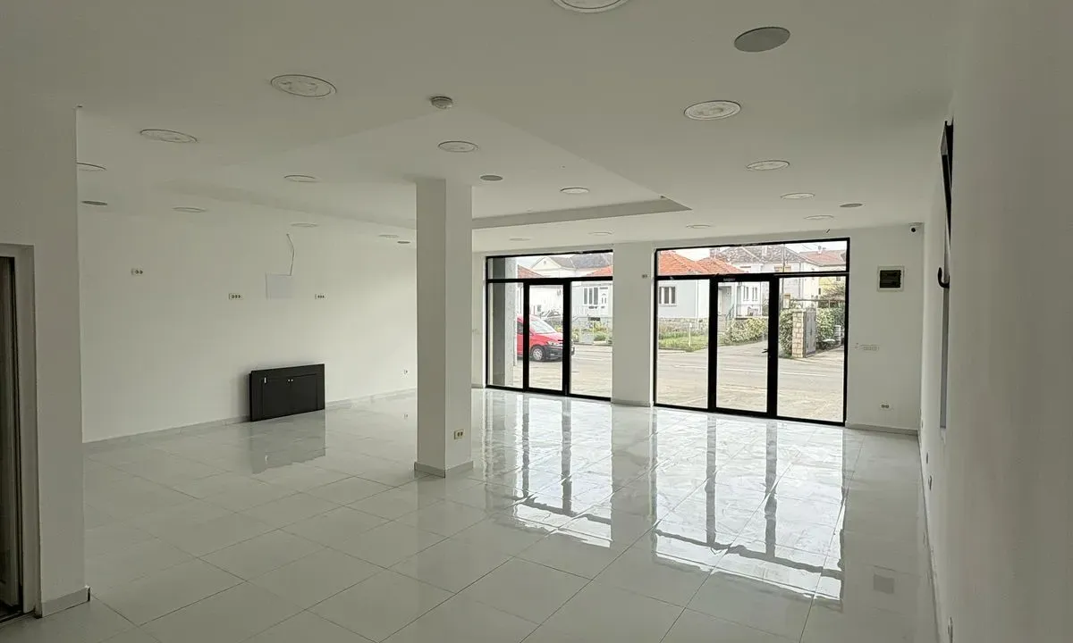 Rent, office space, 89m², Masline, Podgorica