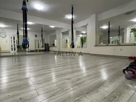 Prodaja, poslovni prostor, 157m², Preko Morače, Podgorica