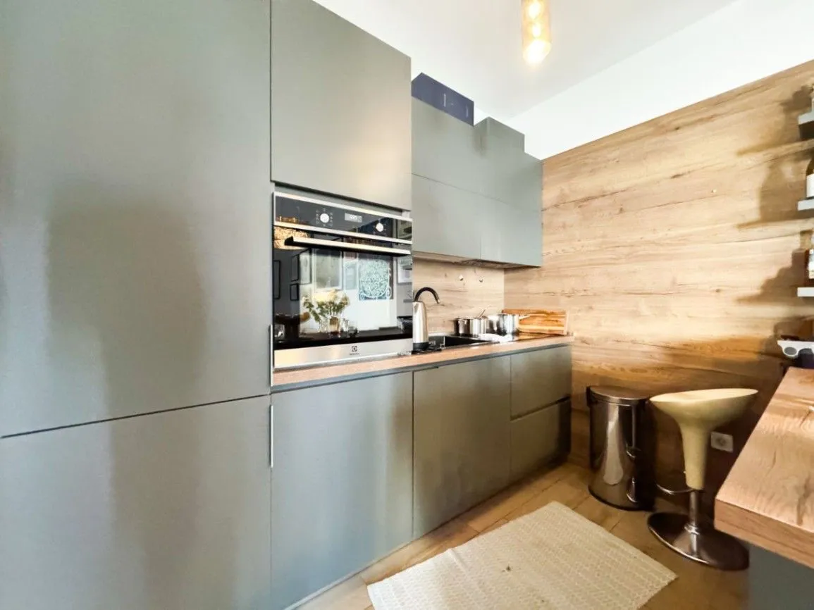Prodaja, dvosoban stan, 63m², Dalmatinska ulica, Podgorica
