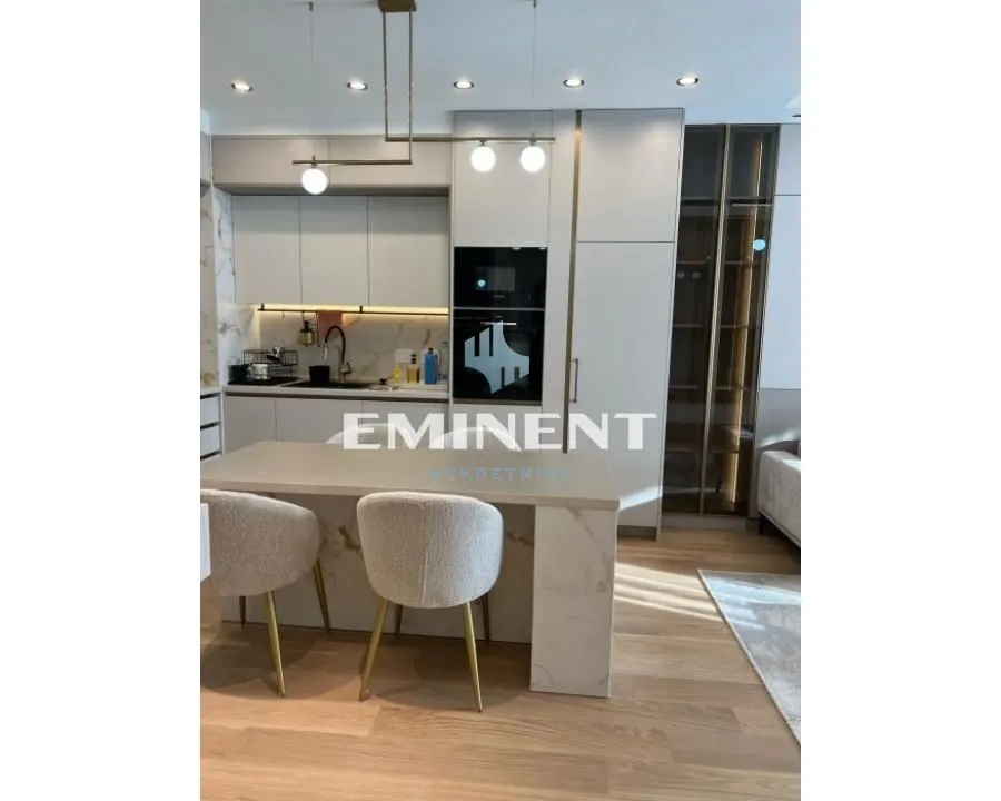 Sale, three bedroom apartment, 73m², Savski Venac, Beograd
