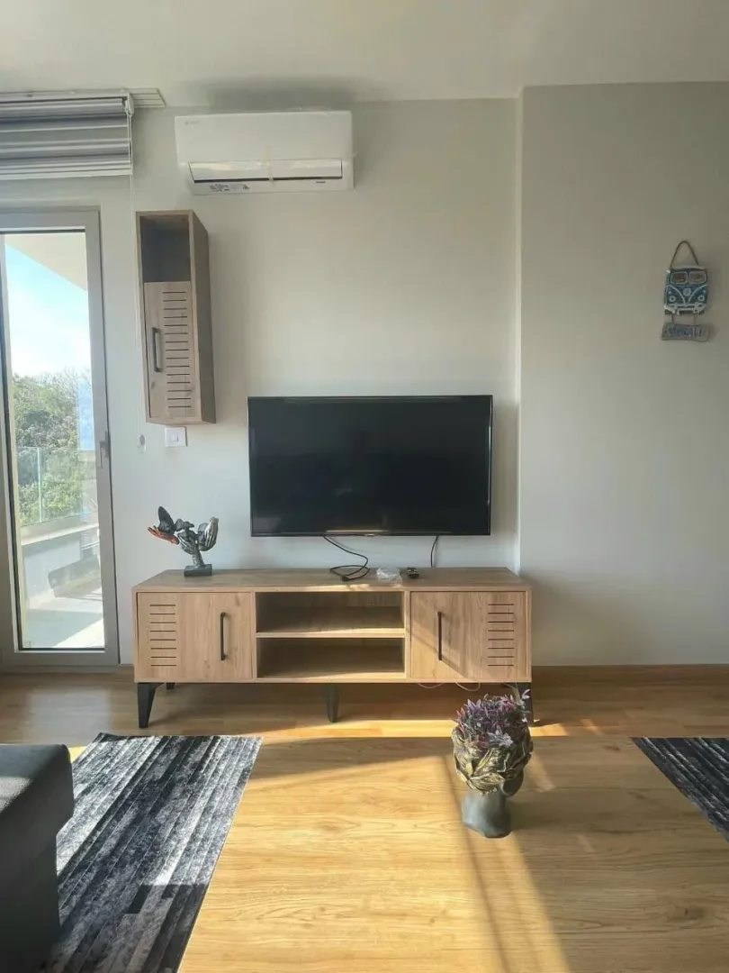 Rent, one bedroom apartment, 45m², Bečići, Budva