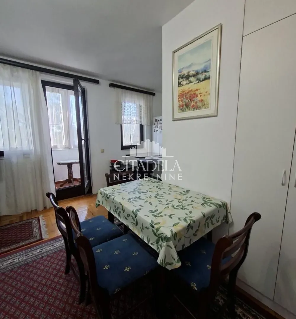 Izdavanje, jednosoban stan, 38m², Rakovica, Beograd