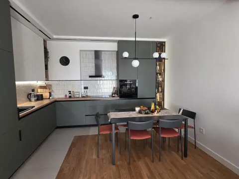 Prodaja, dvosoban stan, 69m², Stari Aerodrom, Podgorica - image 16