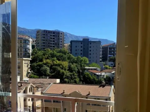 Sale, two bedroom apartment, 65m², Boreti, Budva - image 5