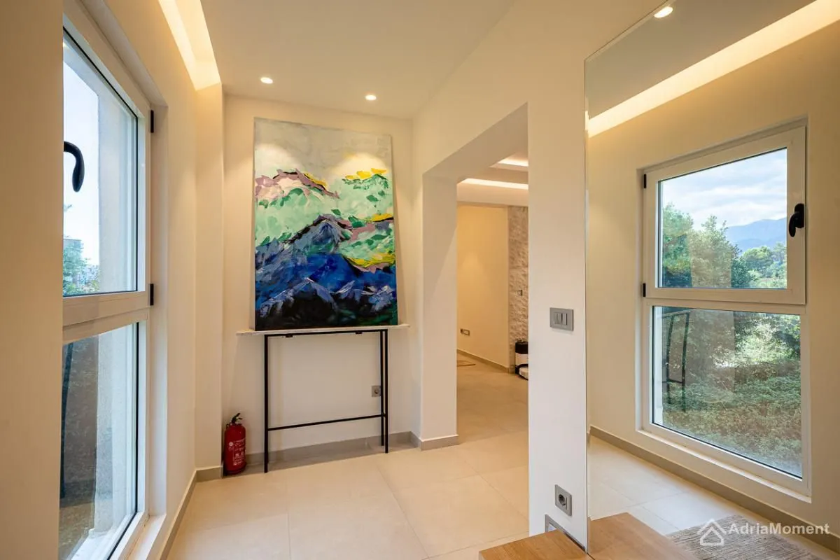 Prodaja, dvosoban stan, 122m², Marići, Tivat