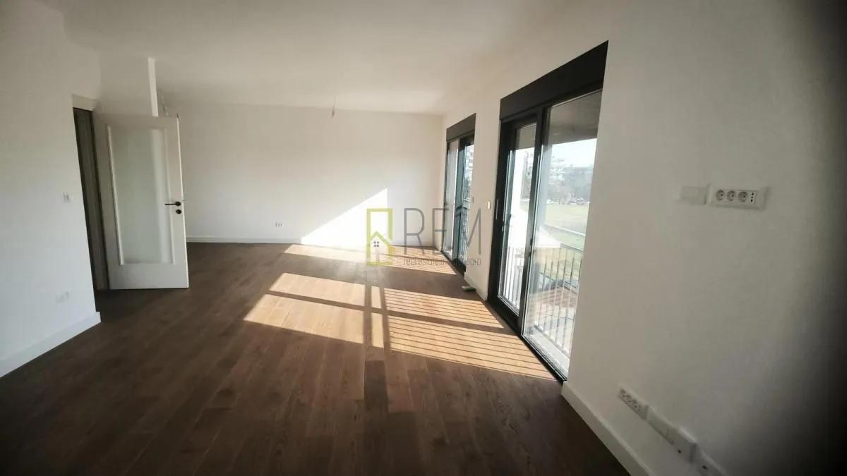 Rent, office space, 113m², Dalmatinska ulica, Podgorica