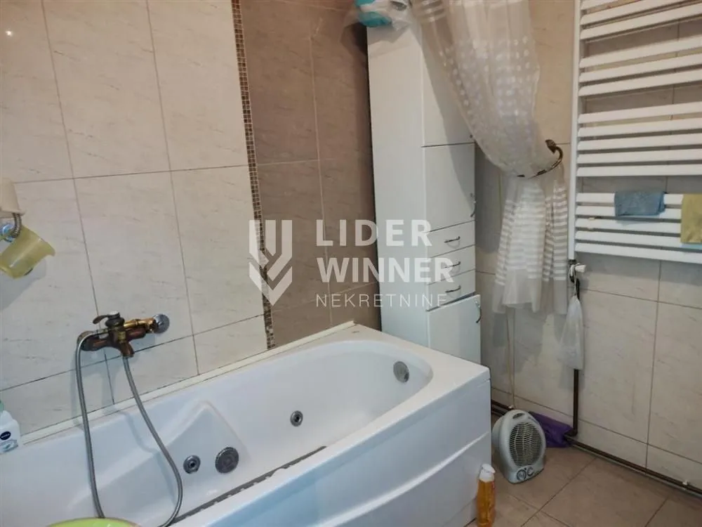 Sale, house, 192m², Lekino Brdo, Voždovac Sve Podlokacije