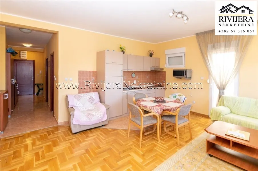 Prodaja, dvosoban stan, 86m², Igalo, Herceg Novi