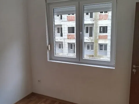 Izdavanje, dvosoban stan, 58m², Zabjelo, Podgorica - image 5