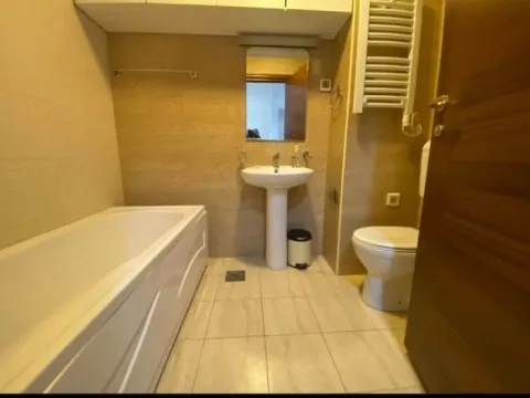 Izdavanje, jednosoban stan, 50m², Stari Aerodrom, Podgorica - image 2